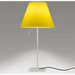 6030165 : Luceplan Costanza - LED-Tischleuchte gelb | Sehr große Auswahl Lampen und Leuchten.