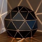 6055293 : Otona - Tischleuchte aus schwarzem Metall | Sehr große Auswahl Lampen und Leuchten.