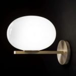 7265109 : Oluce Alba - Wandleuchte mit Opalglasschirm | Sehr große Auswahl Lampen und Leuchten.