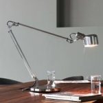 8550023 : serien.lighting Job - Edelstahl-Schreibtischlampe | Sehr große Auswahl Lampen und Leuchten.