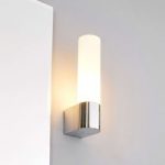 9641002 : Praktische Spiegellampe Melike mit Steckdose | Sehr große Auswahl Lampen und Leuchten.